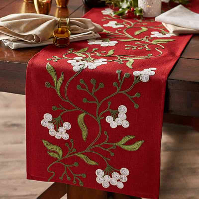 Table Runner / Mistle Toe