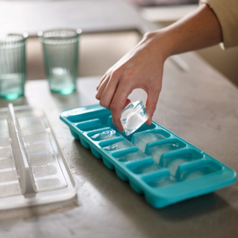 Flow Easy-Fill Ice-Cube Tray