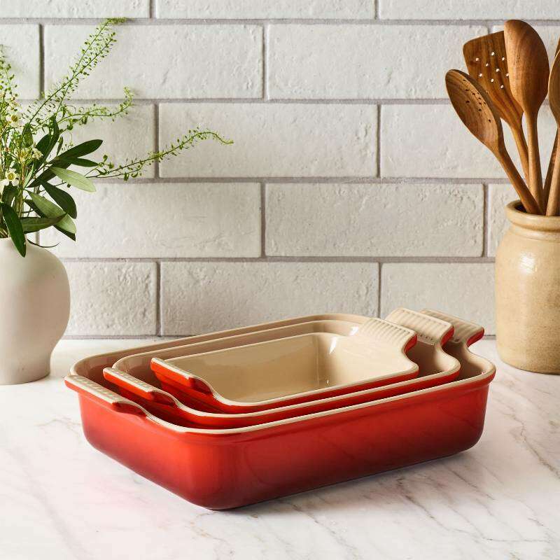 Heritage Rectangle Dish Cerise