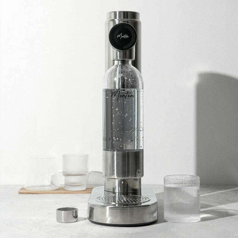 Polished Steel Soda Maker + 1 Stainless Steel Bottle